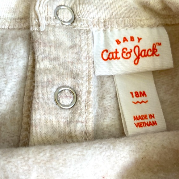 Bundle of sweatshirts for 18 M babygirl. Carter’s + Cat&Jack - Picture 5 of 8